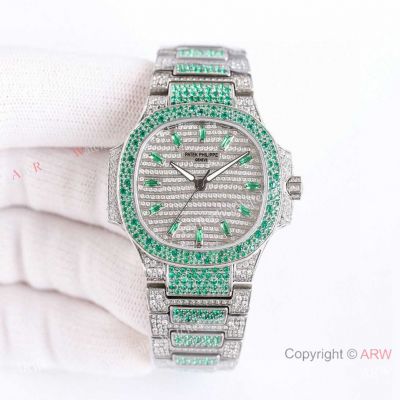 Luxury Replica Patek Philippe Nautilus Ladies 35.2mm Green Diamond Watch